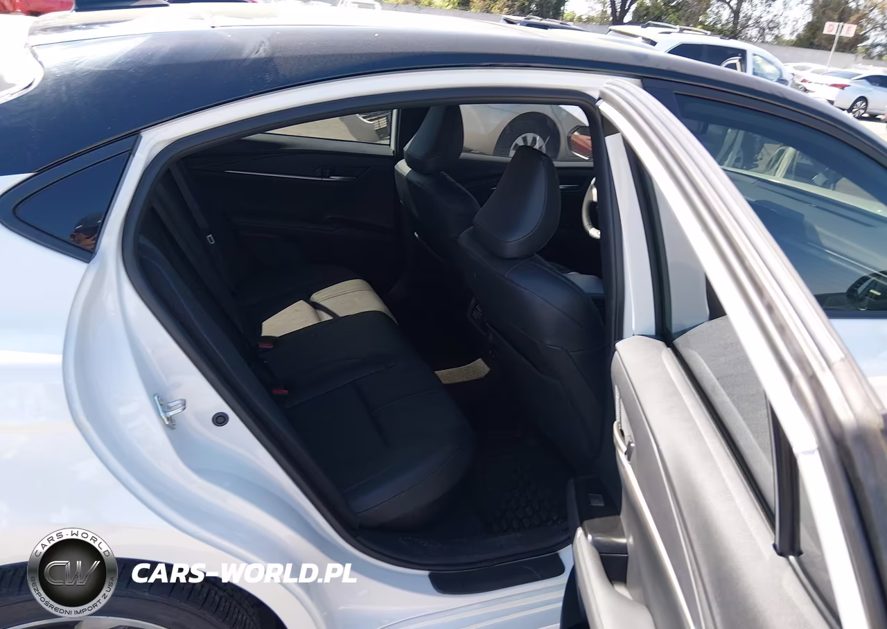 2026 Toyota Camry Xse VIN:4T1DAACK1TU230818 - 8