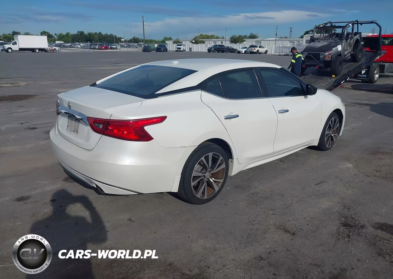 2018 Nissan Maxima 3.5 S VIN:1N4AA6APXJC390823 - 4