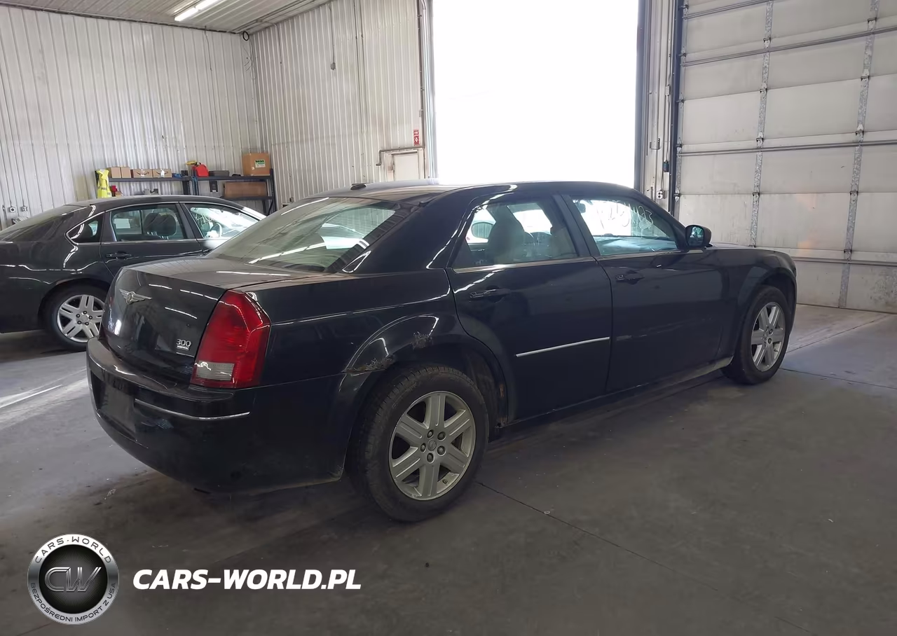 2006 Chrysler 300 Touring VIN:2C3KK53G86H537796 - 4
