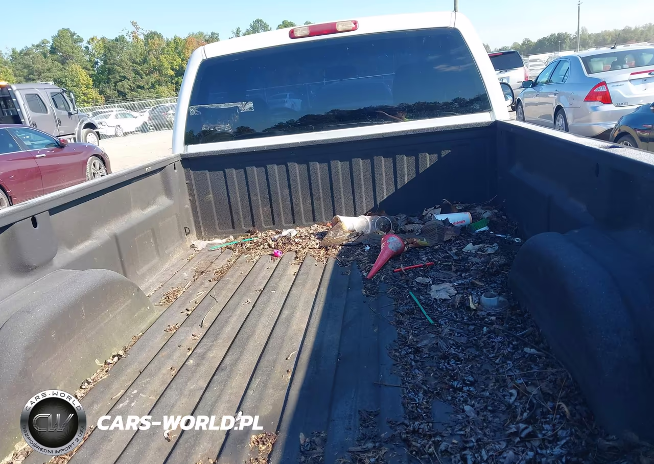 2006 GMC Sierra 1500 Work Truck VIN:3GTEC14X36G264019 - 8