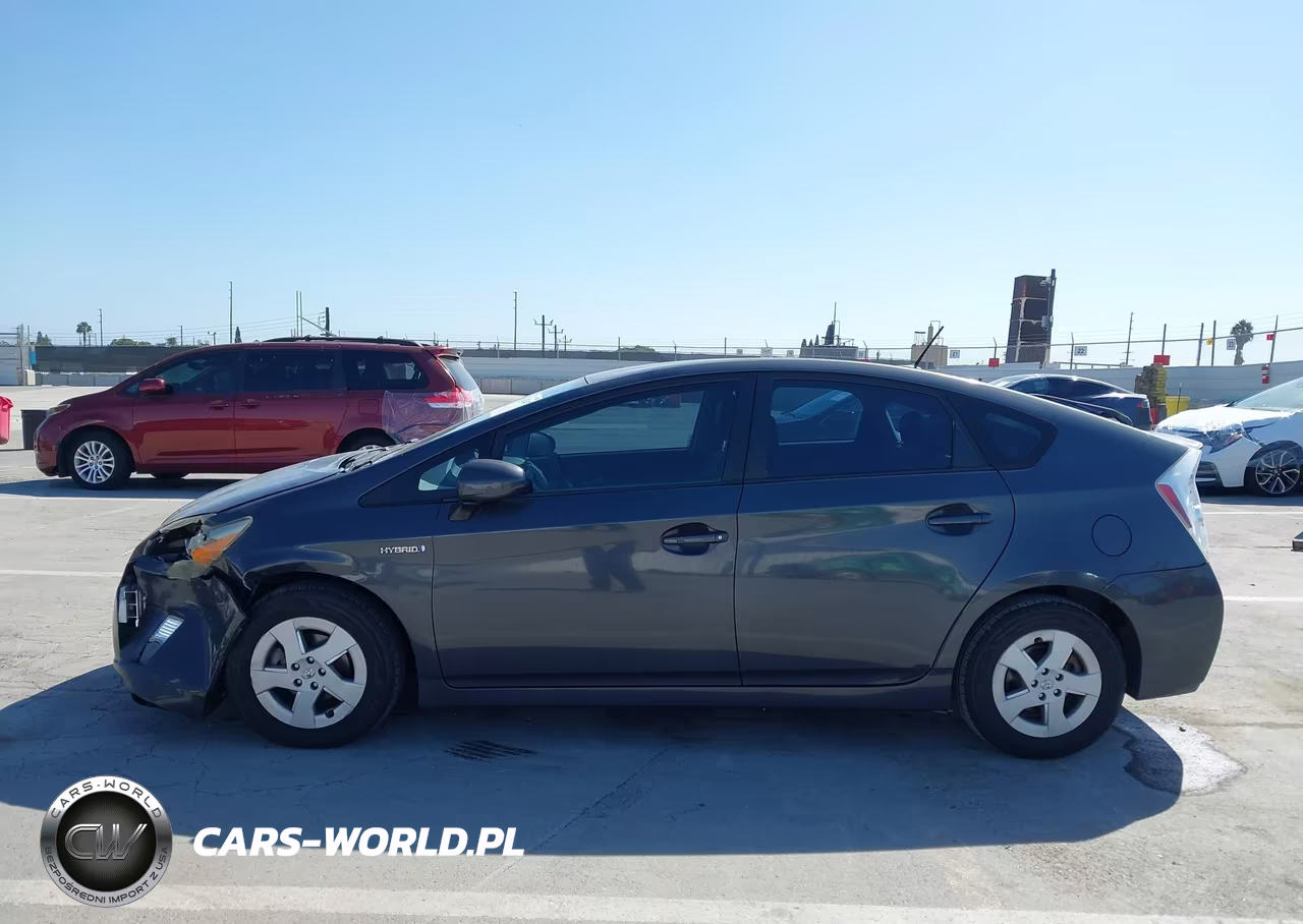2011 Toyota Prius Four VIN:JTDKN3DUXB1403392 - 14