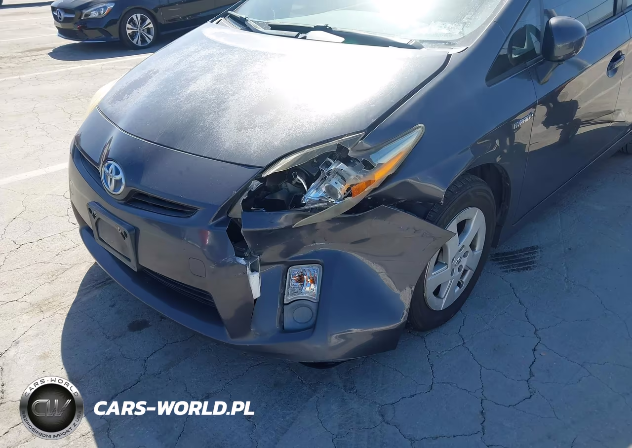 2011 Toyota Prius Four VIN:JTDKN3DUXB1403392 - 6