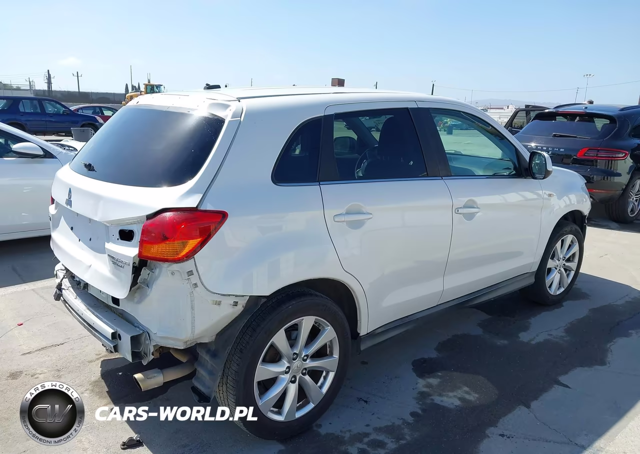2015 Mitsubishi Outlander Sport Se VIN:4A4AP4AU2FE013734 - 4