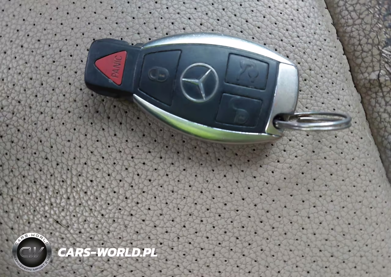 2012 Mercedes-Benz Glk 350 VIN:WDCGG5GB8CF734945 - 11