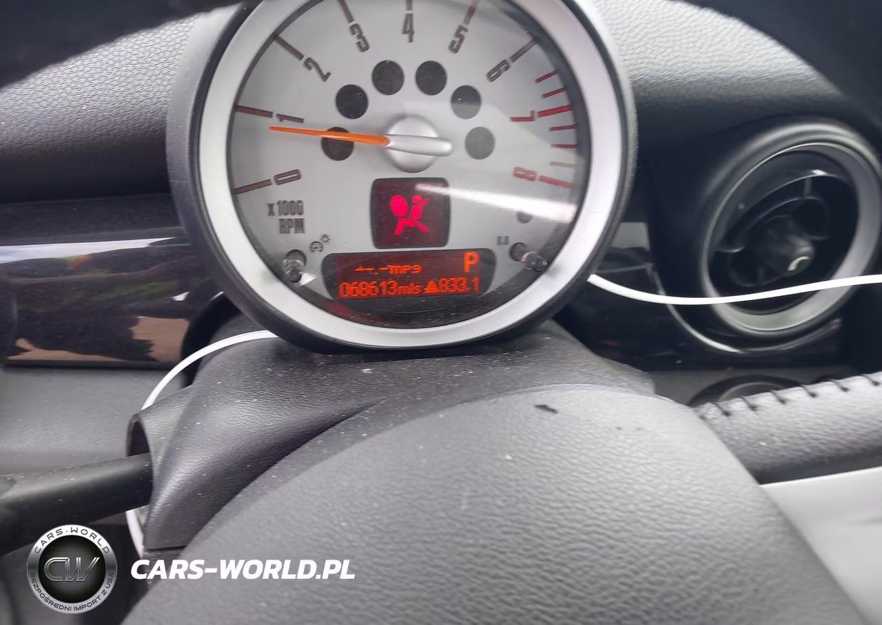 2009 Mini Cooper VIN:WMWMF33549TW77702 - 15