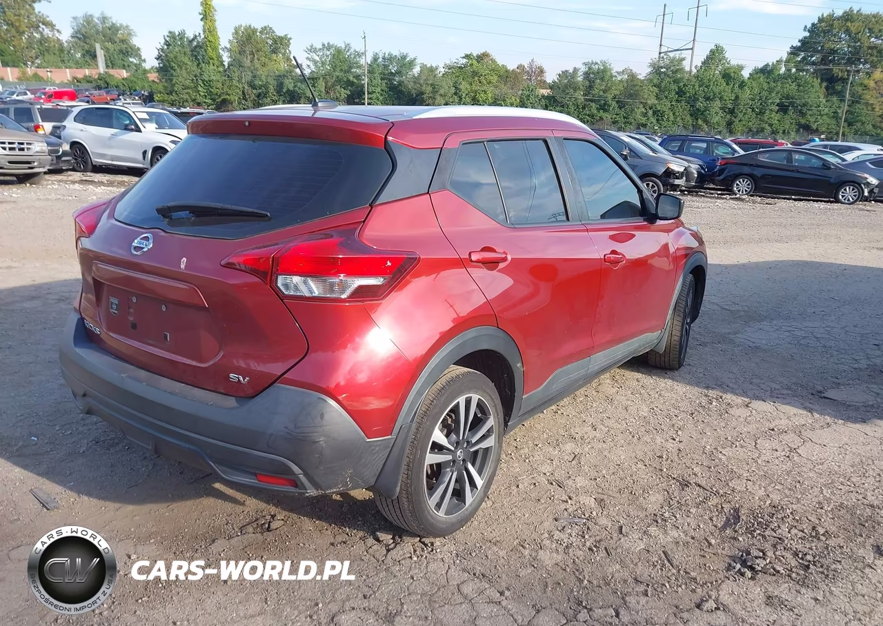2019 Nissan Kicks Sv VIN:3N1CP5CU4KL545583 - 4