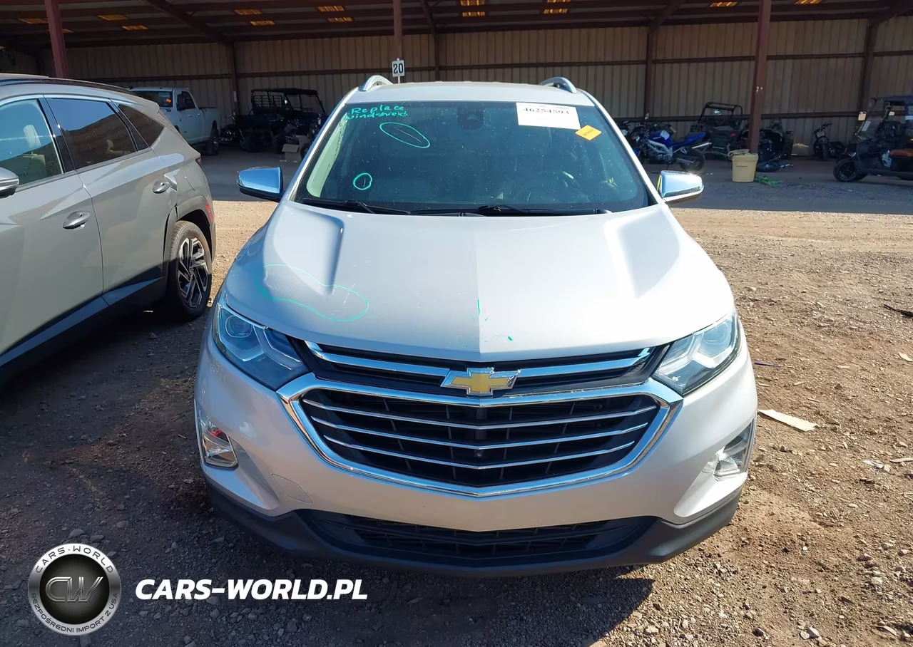 2018 Chevrolet Equinox Premier VIN:2GNAXNEX2J6315563 - 12