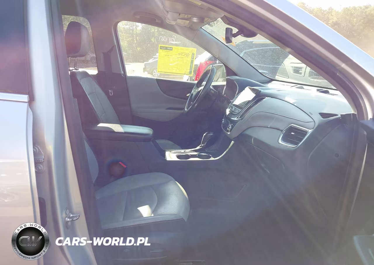 2018 Chevrolet Equinox Premier VIN:2GNAXNEX2J6315563 - 5