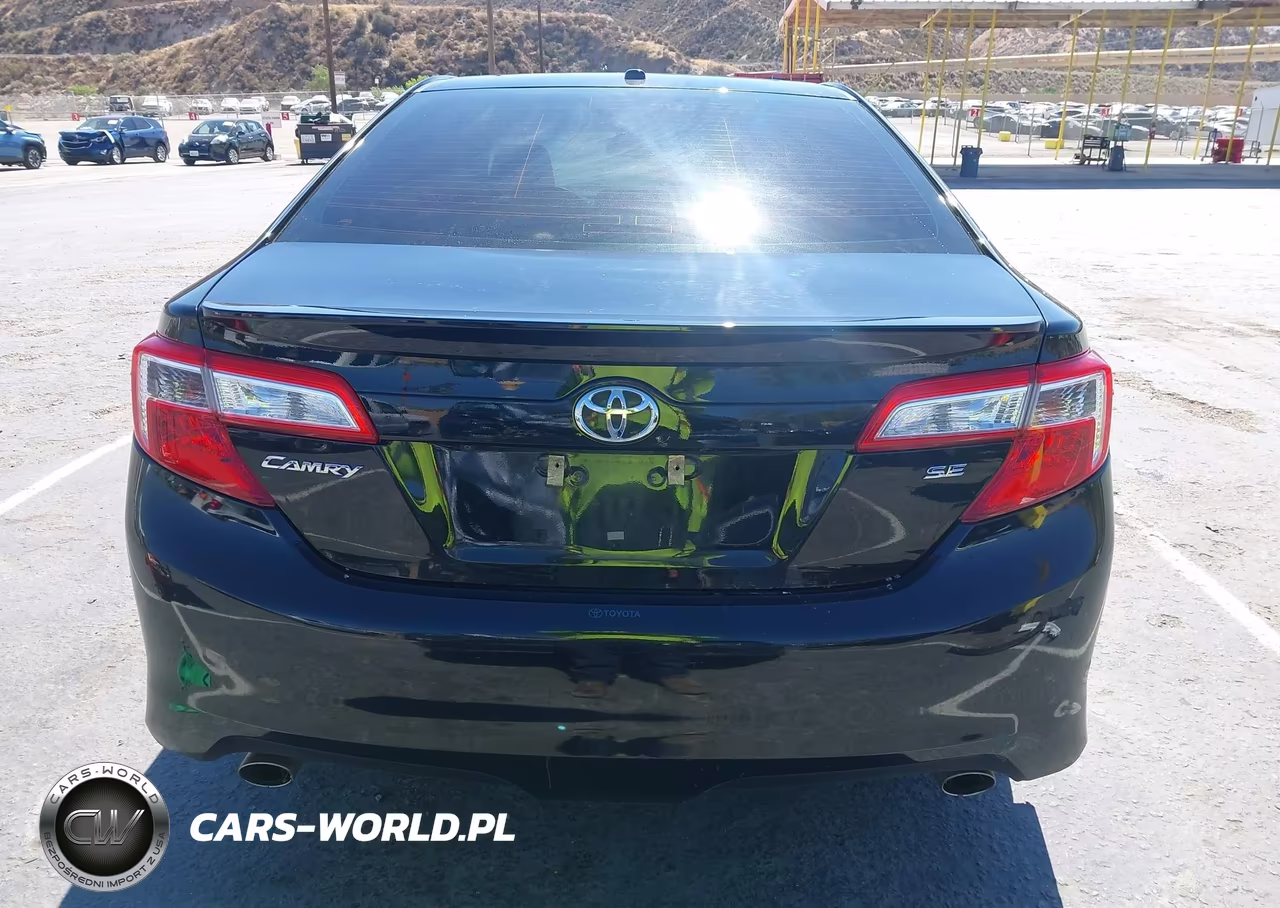 2014 Toyota Camry Se V6 VIN:4T1BK1FK8EU543142 - 16