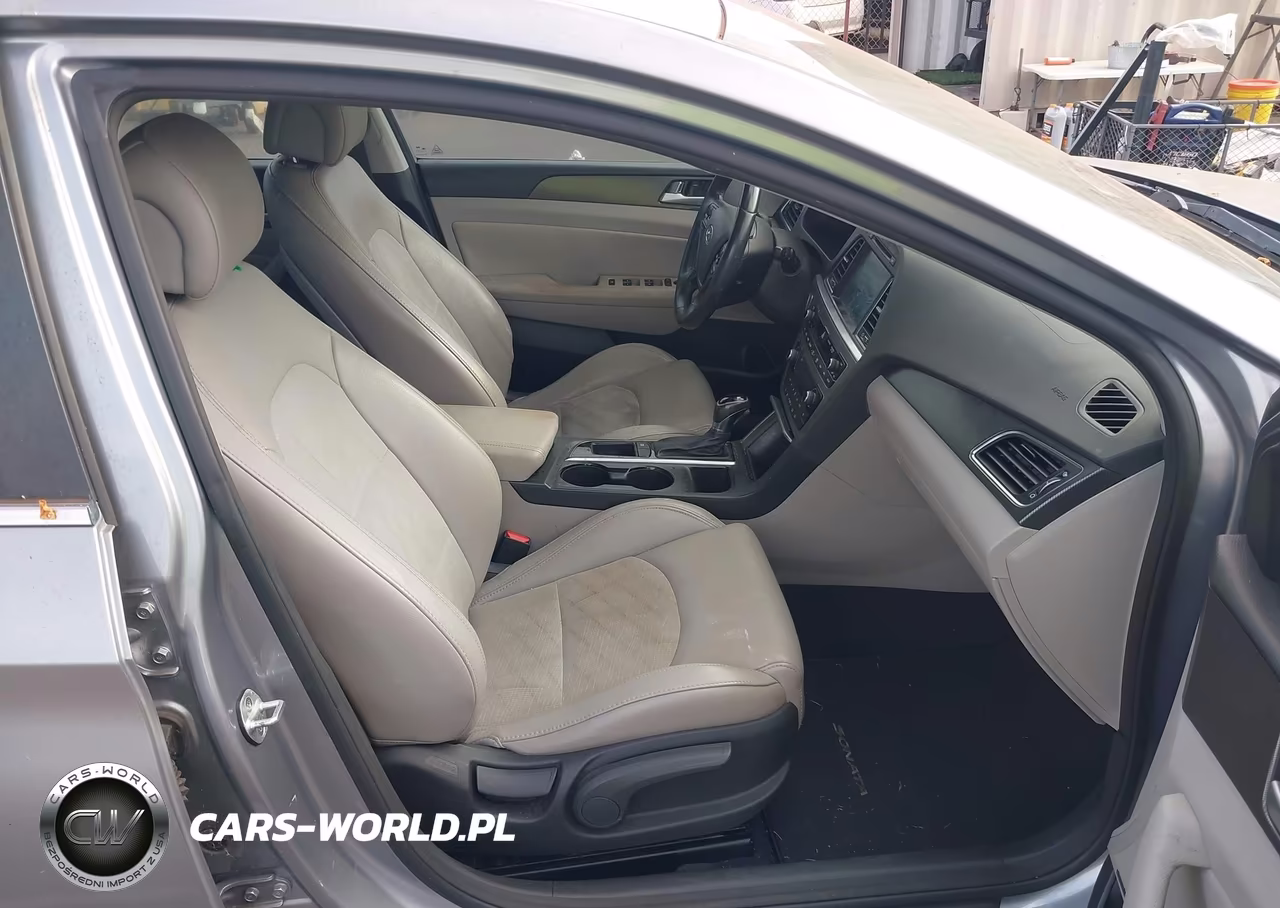2015 Hyundai Sonata Sport VIN:5NPE34AF2FH132325 - 5