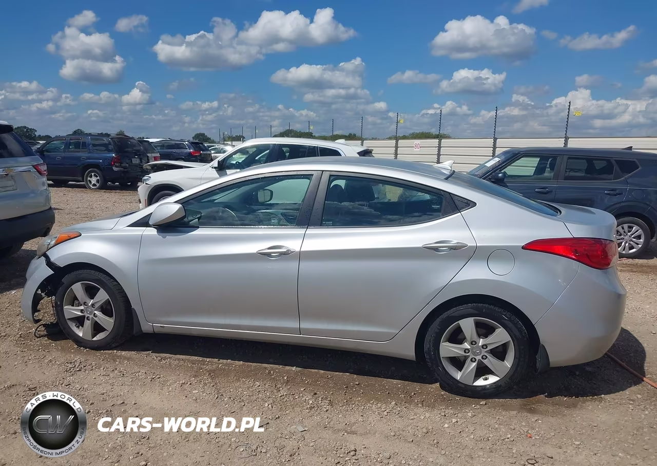 2013 Hyundai Elantra Gls VIN:KMHDH4AE9DU925818 - 14