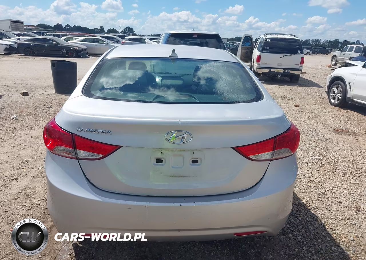 2013 Hyundai Elantra Gls VIN:KMHDH4AE9DU925818 - 16