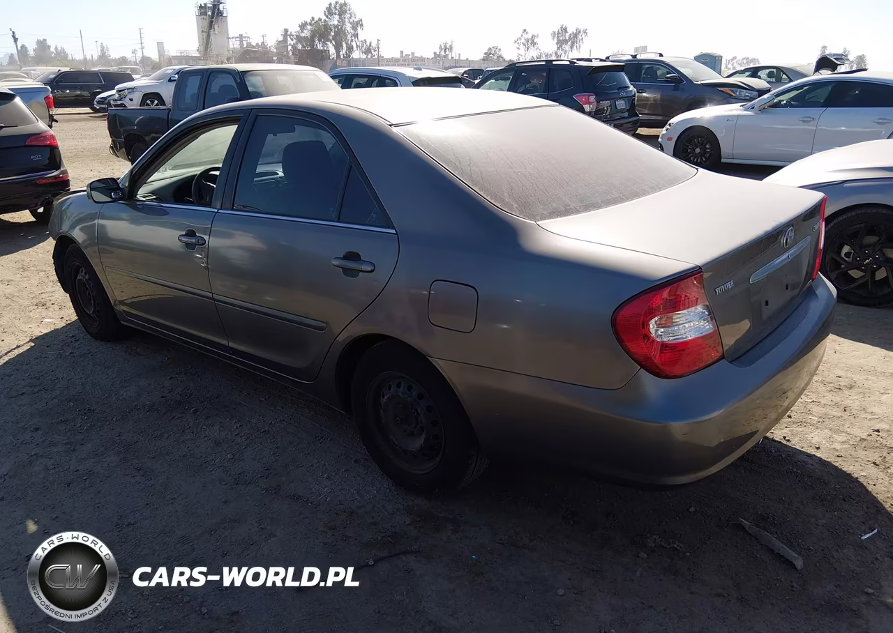 2004 Toyota Camry Le VIN:4T1BE32K54U833426 - 3