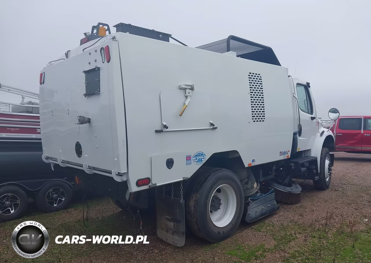 2024 Freightliner M2 106 VIN:1FVACXFC7RHUT2285 - 4