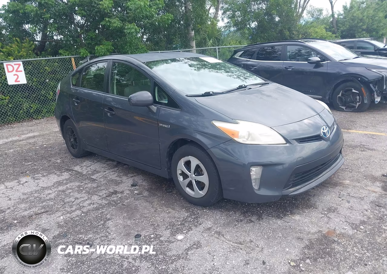 2013 Toyota Prius Two