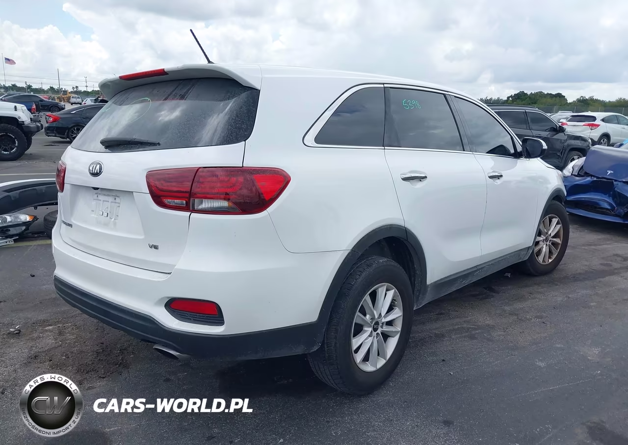 2019 Kia Sorento 3.3L Lx VIN:5XYPG4A52KG582935 - 4