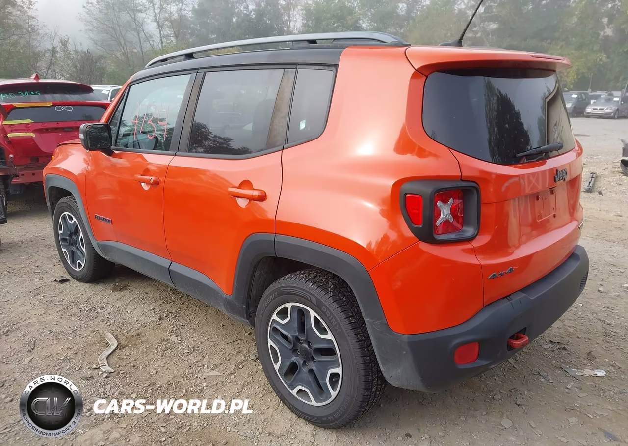 2015 Jeep Renegade Trailhawk VIN:ZACCJBCT6FPB96038 - 3