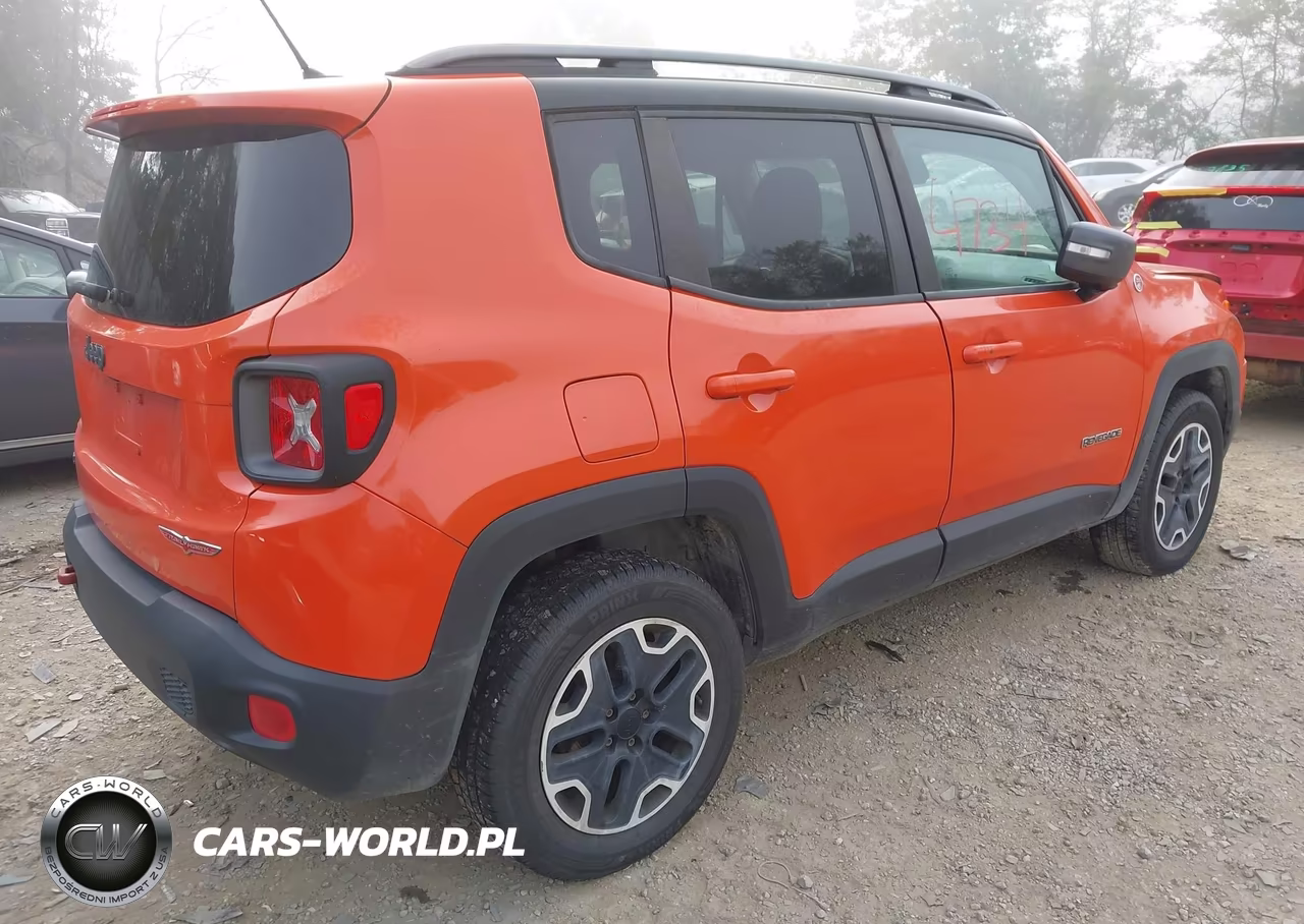 2015 Jeep Renegade Trailhawk VIN:ZACCJBCT6FPB96038 - 4