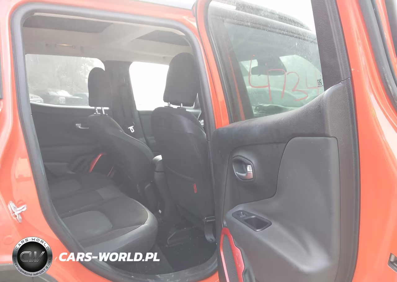2015 Jeep Renegade Trailhawk VIN:ZACCJBCT6FPB96038 - 8