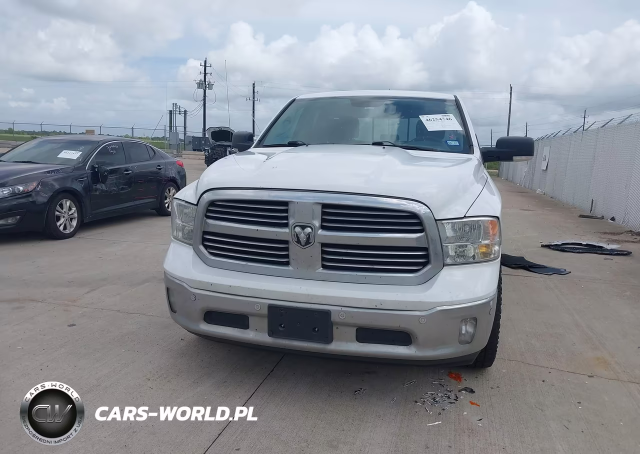 2017 Ram 1500 Lone Star 4X2 6'4 Box VIN:1C6RR6GT1HS500921 - 12