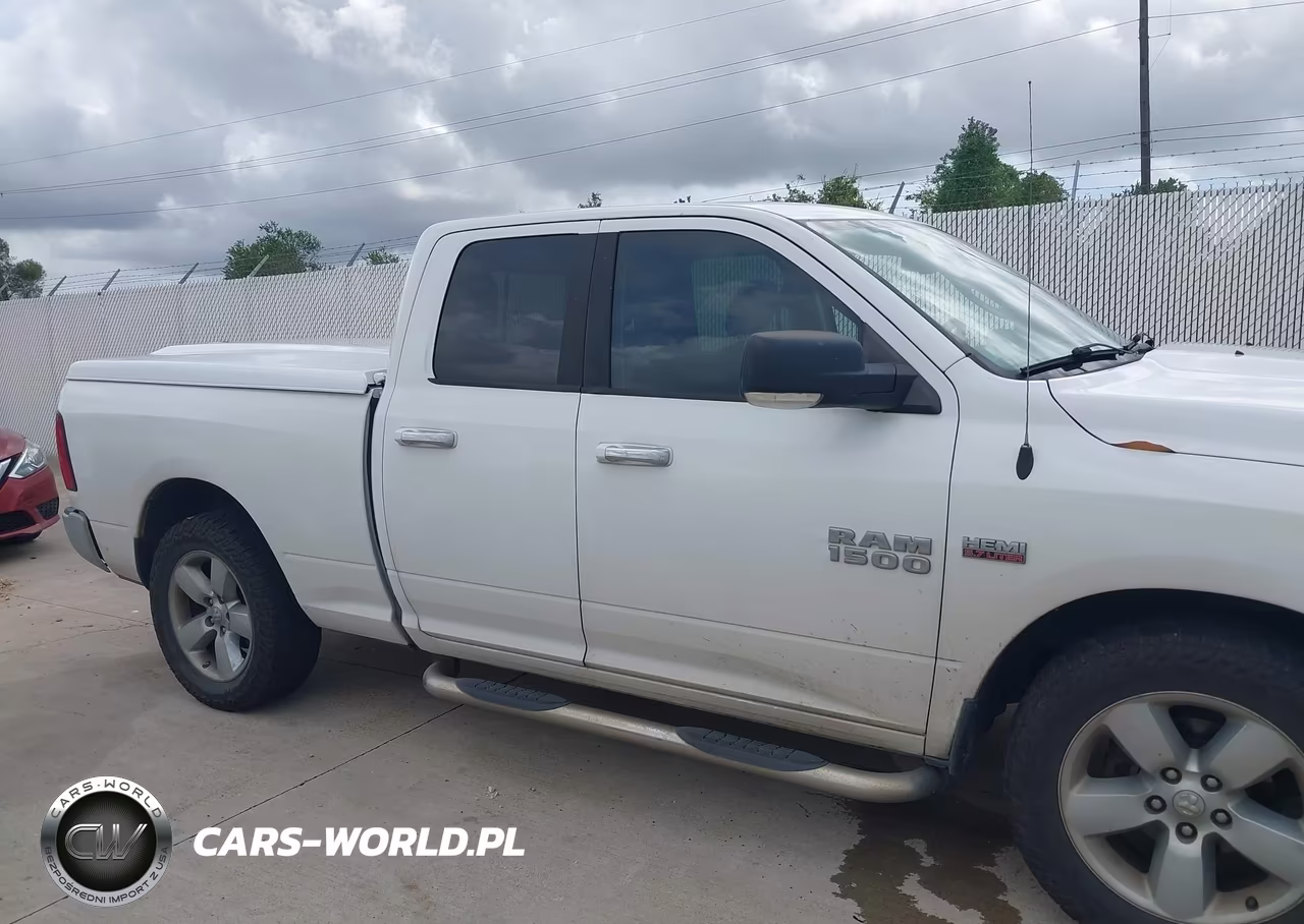 2017 Ram 1500 Lone Star 4X2 6'4 Box VIN:1C6RR6GT1HS500921 - 13