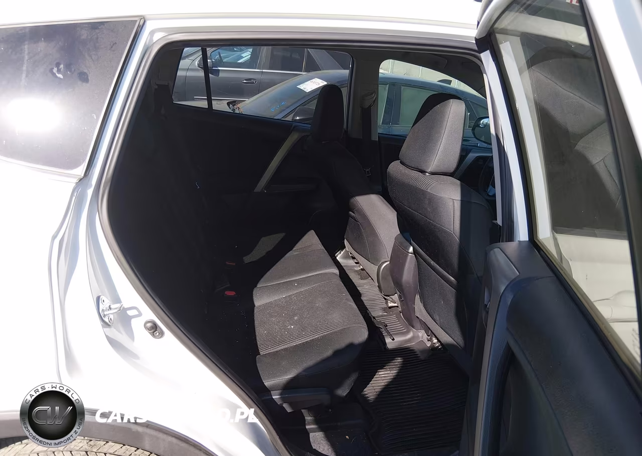 2017 Toyota Rav4 Le VIN:2T3BFREV1HW578048 - 8