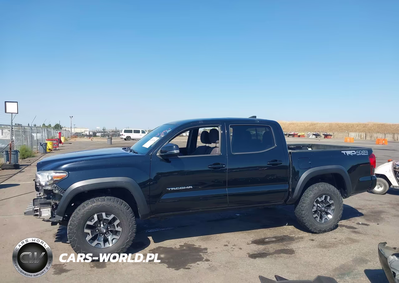 2018 Toyota Tacoma Trd Off Road VIN:5TFCZ5AN6JX123353 - 14