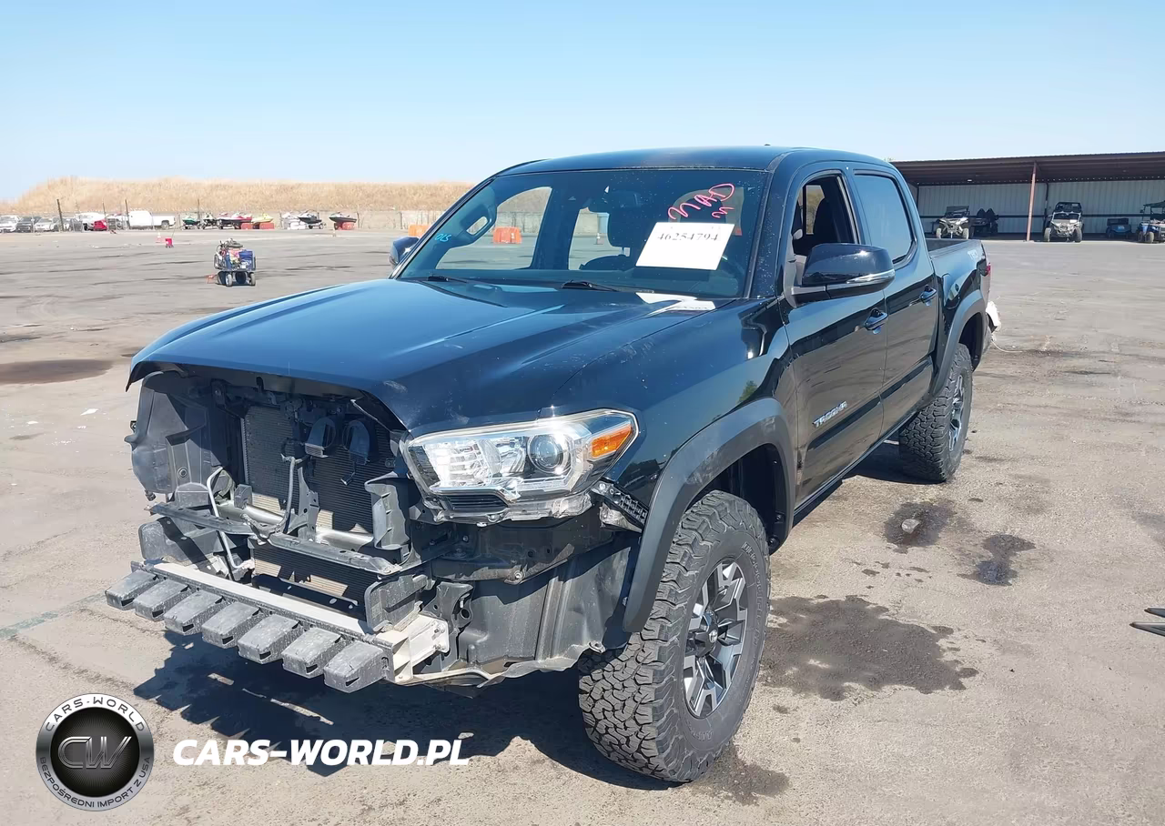 2018 Toyota Tacoma Trd Off Road VIN:5TFCZ5AN6JX123353 - 2