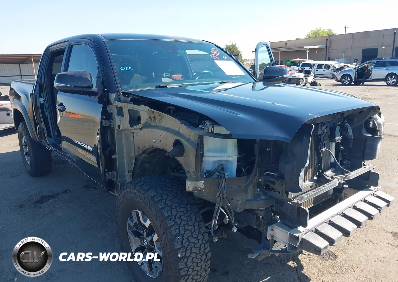 2018 Toyota Tacoma Trd Off Road VIN:5TFCZ5AN6JX123353 - 6
