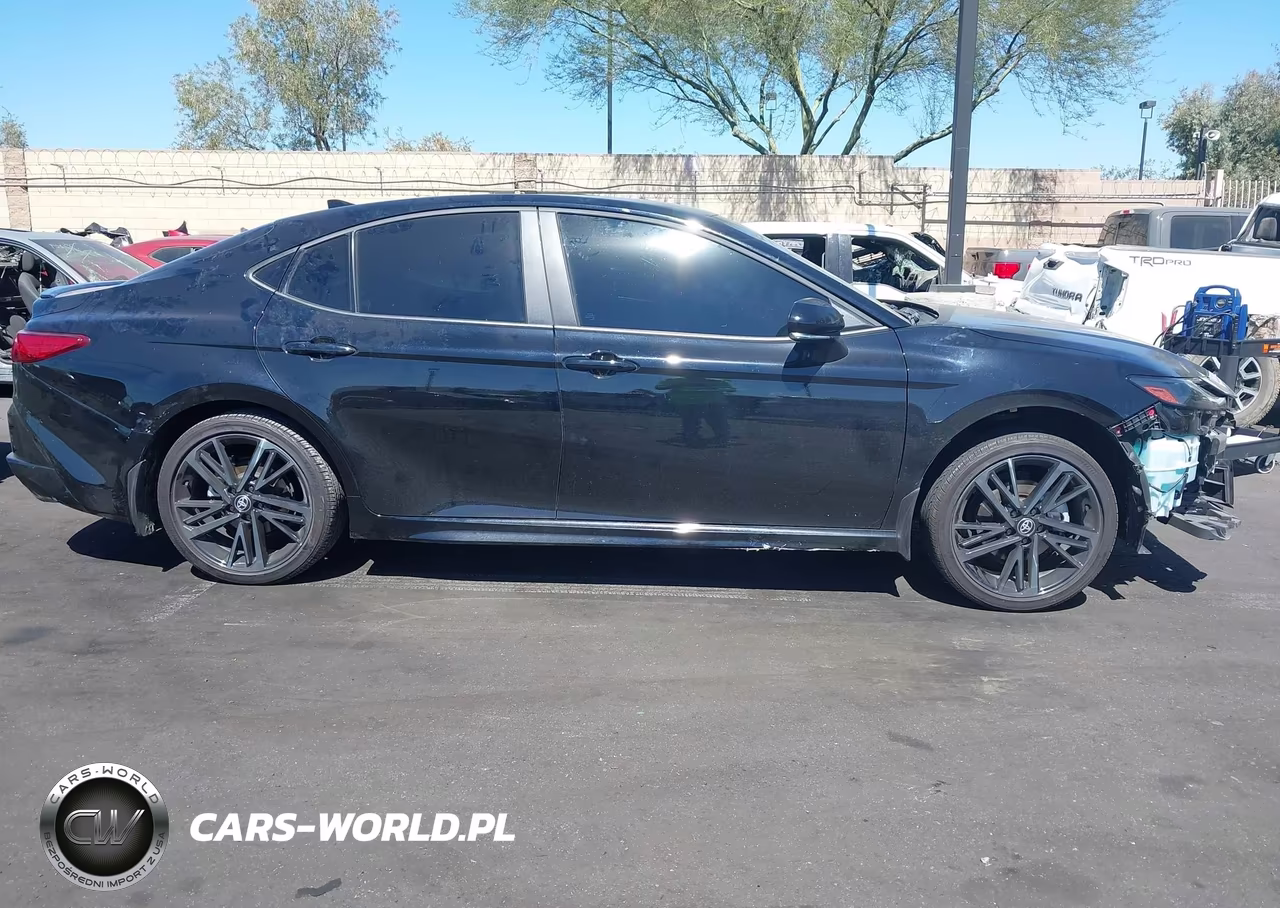 2026 Toyota Camry Xse VIN:4T1DAACK9TU233921 - 14