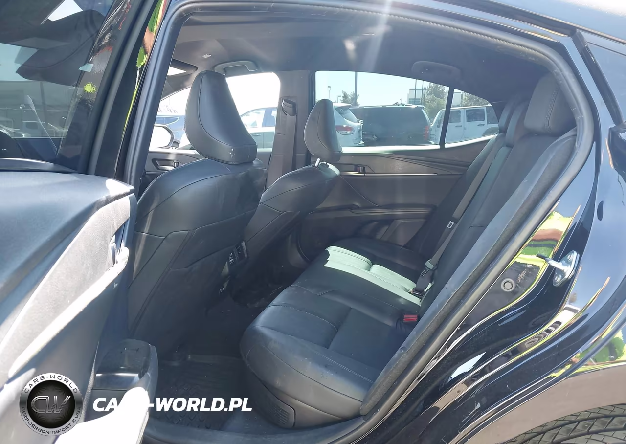 2026 Toyota Camry Xse VIN:4T1DAACK9TU233921 - 8