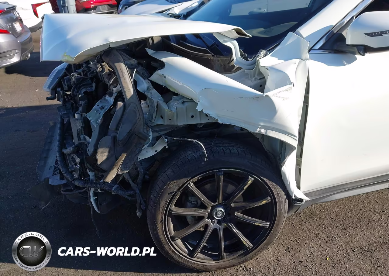 2019 Nissan Rogue S VIN:5N1AT2MT7KC828359 - 18