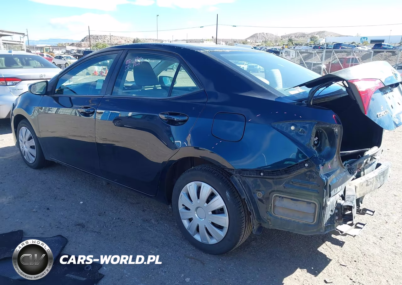 2017 Toyota Corolla Le VIN:2T1BURHE5HC908852 - 3