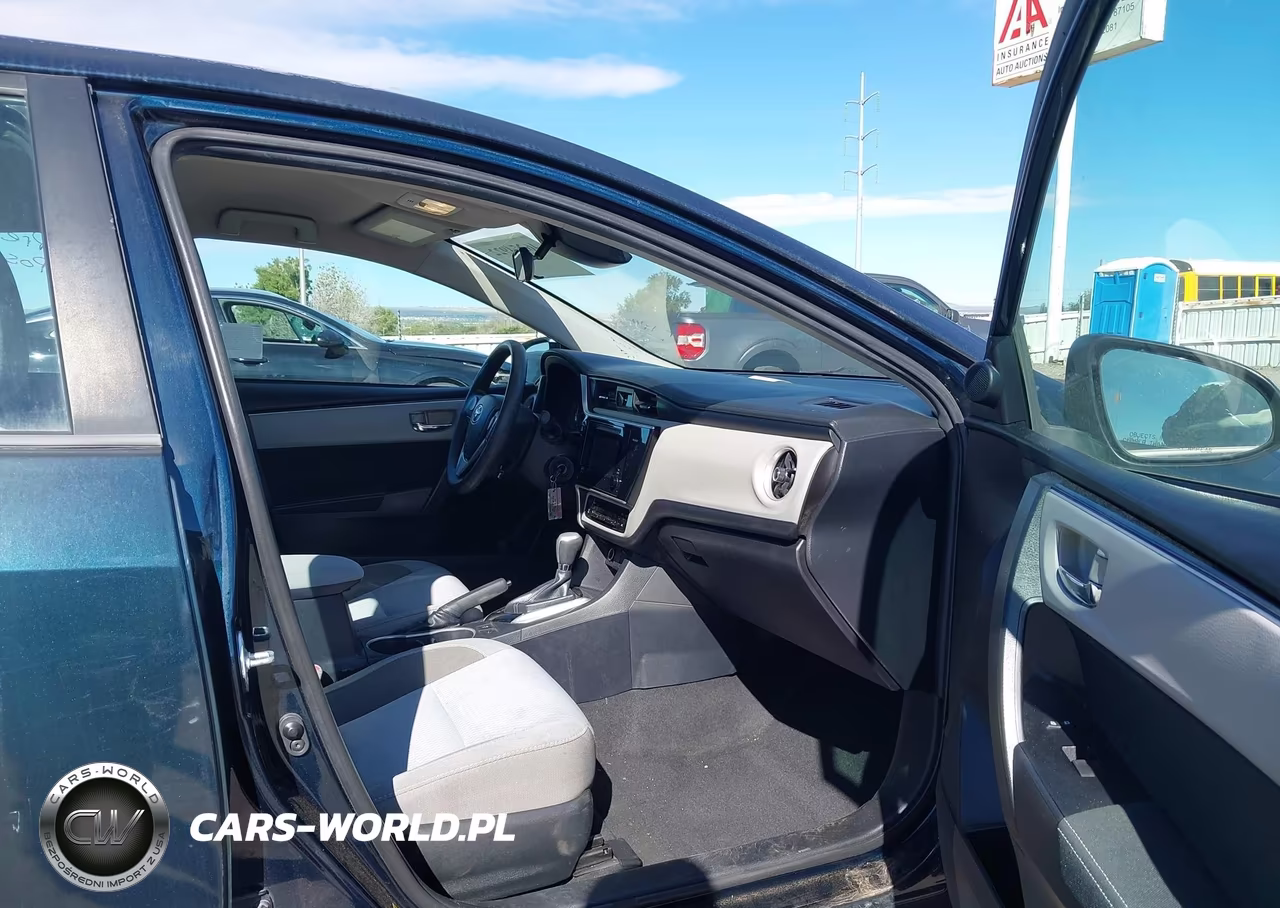 2017 Toyota Corolla Le VIN:2T1BURHE5HC908852 - 5