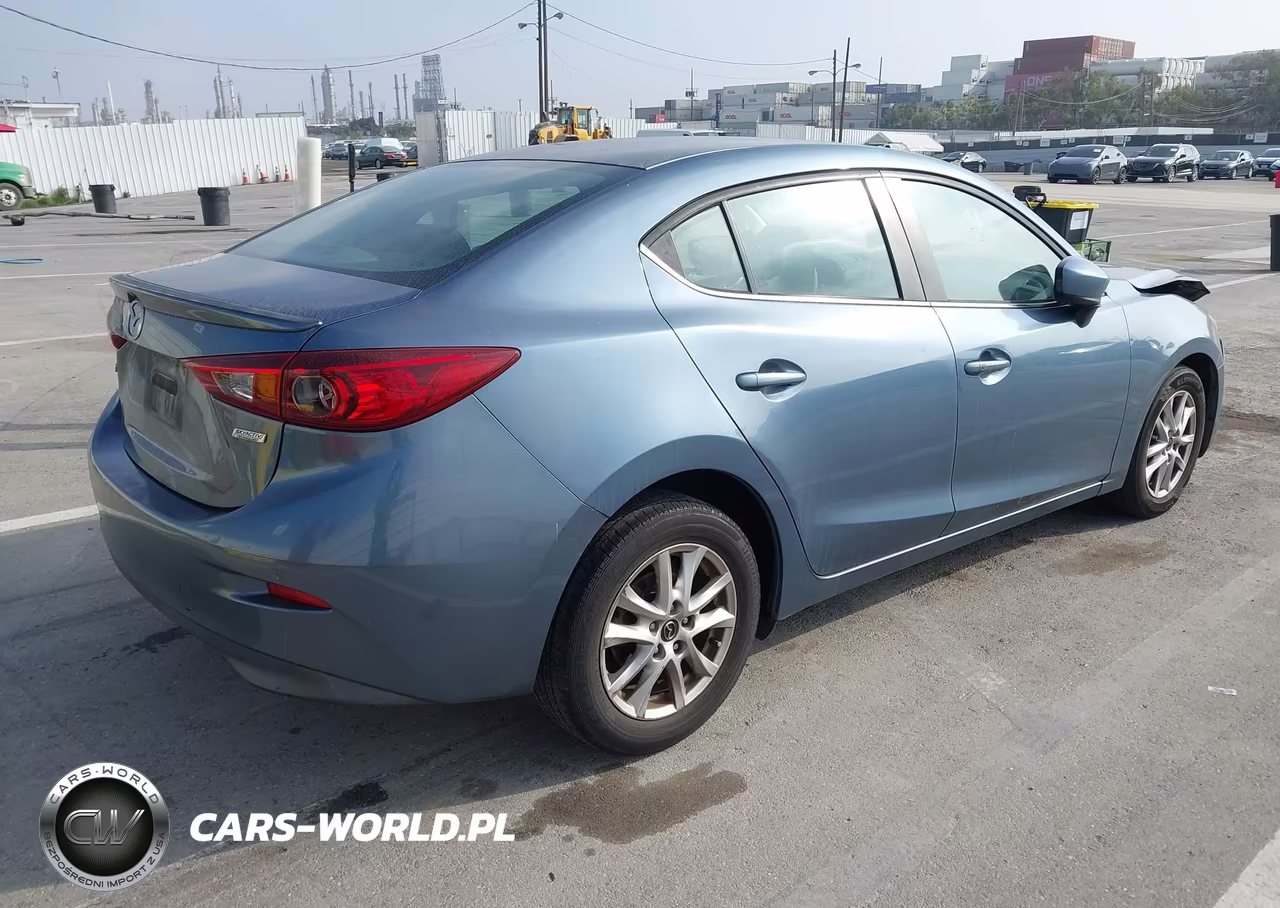 2015 Mazda Mazda3 I Touring VIN:3MZBM1V75FM127788 - 4