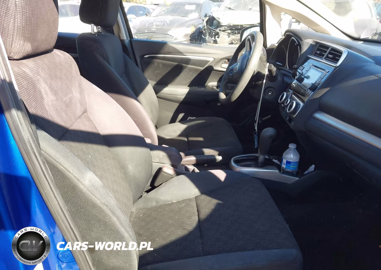 2015 Honda Fit Lx VIN:3HGGK5H52FM774215 - 5