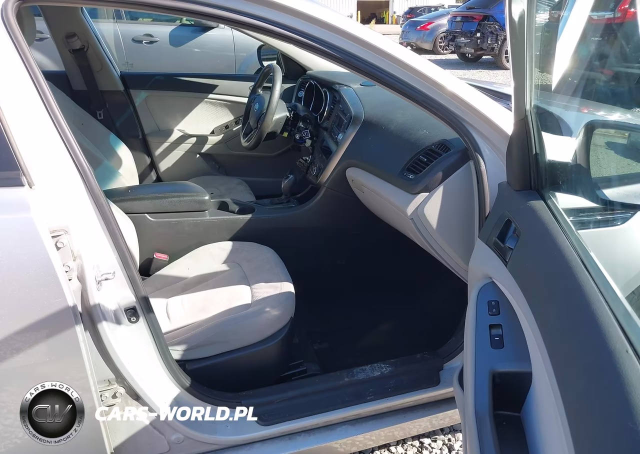 2011 Kia Optima Lx VIN:KNAGM4A73B5065000 - 17