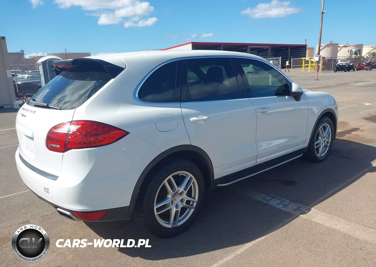 2012 Porsche Cayenne VIN:WP1AA2A26CLA10871 - 4