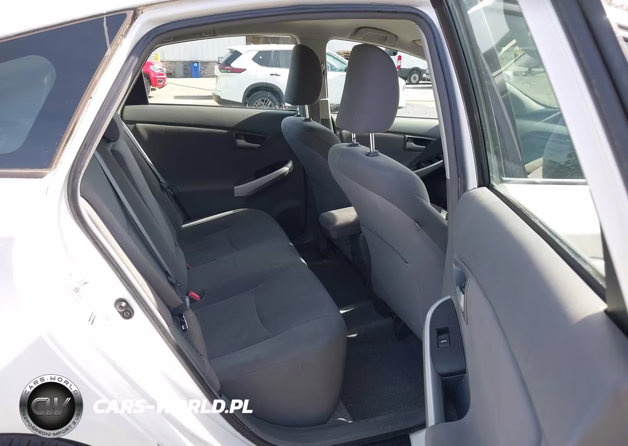 2011 Toyota Prius Two VIN:JTDKN3DU6B0285556 - 19