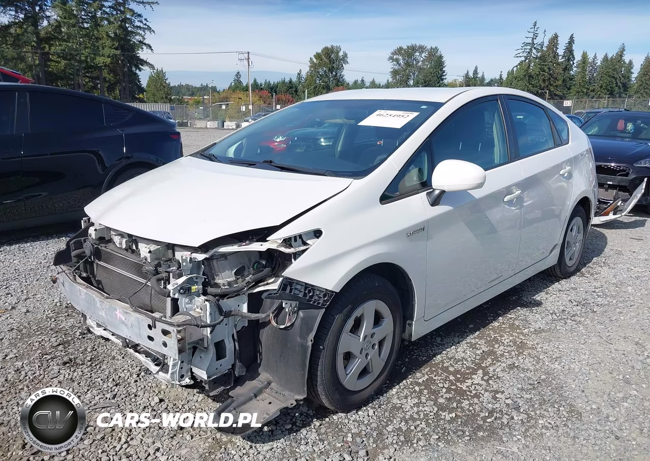 2011 Toyota Prius Two VIN:JTDKN3DU6B0285556 - 2