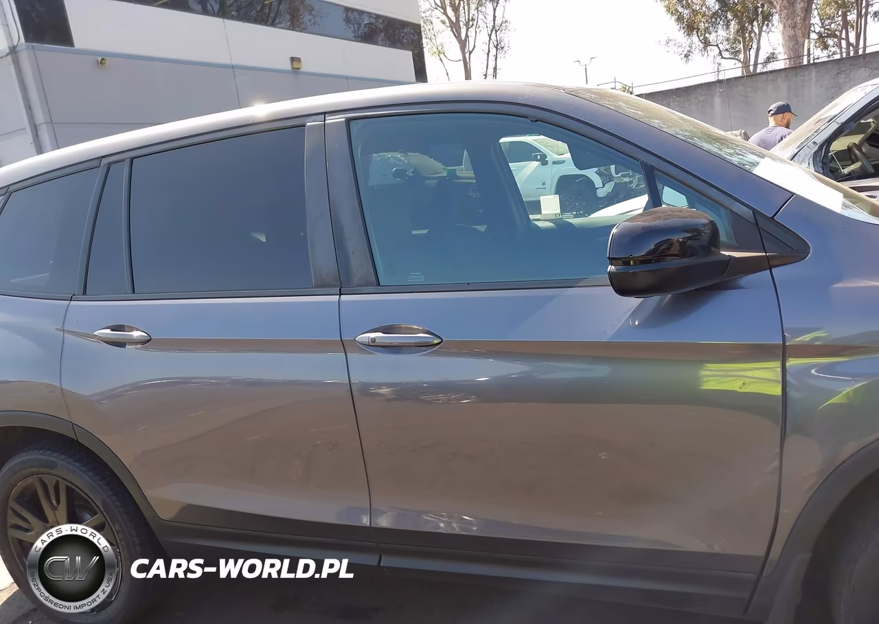 2019 Honda Passport Sport VIN:5FNYF7H28KB007072 - 13