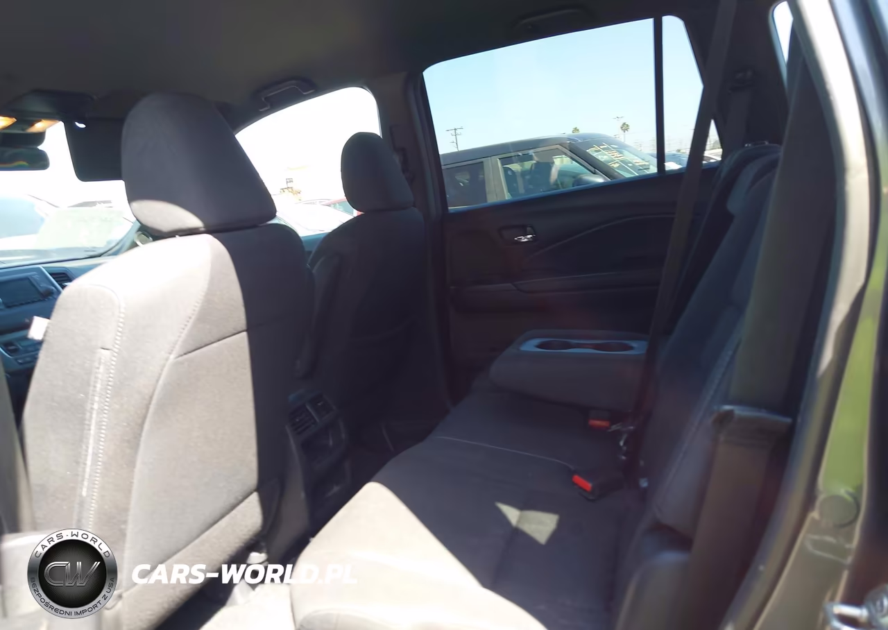 2019 Honda Passport Sport VIN:5FNYF7H28KB007072 - 18