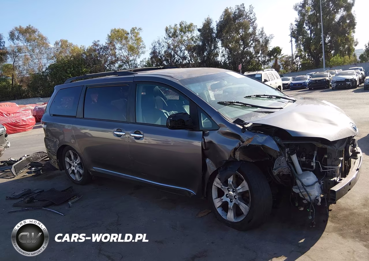 2013 Toyota Sienna Se 8 Passenger VIN:5TDXK3DC0DS384122 - 12