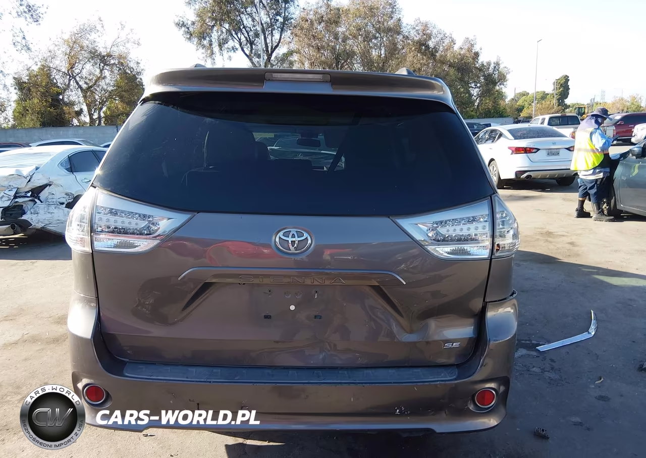 2013 Toyota Sienna Se 8 Passenger VIN:5TDXK3DC0DS384122 - 15