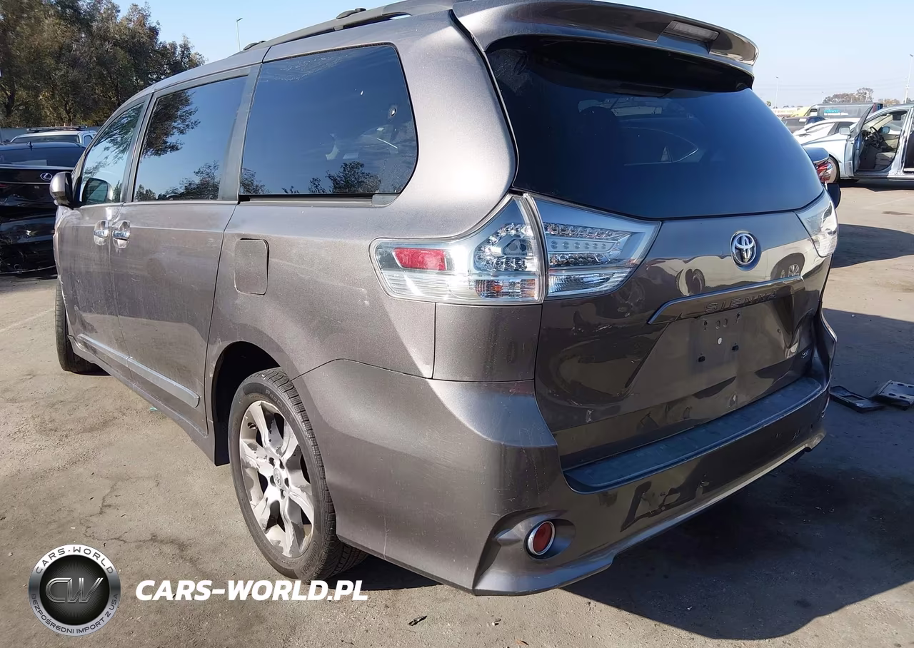 2013 Toyota Sienna Se 8 Passenger VIN:5TDXK3DC0DS384122 - 3