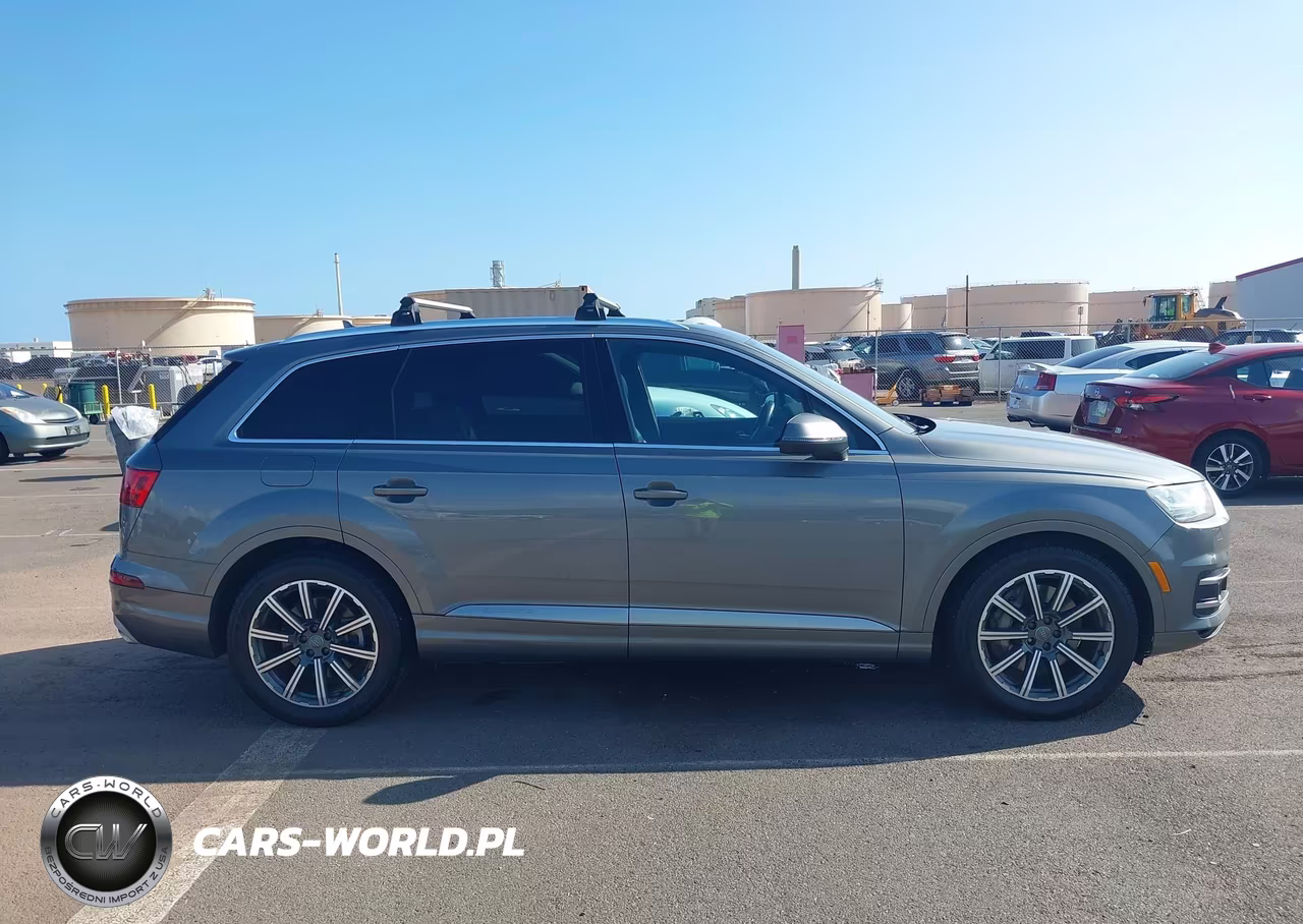 2017 Audi Q7 3.0T Premium VIN:WA1VABF76HD015930 - 13