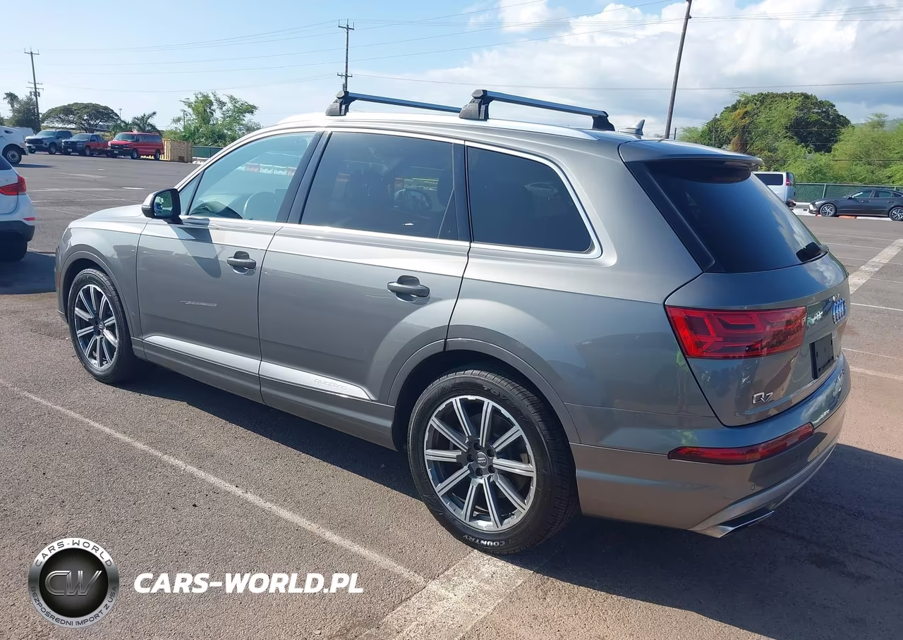 2017 Audi Q7 3.0T Premium VIN:WA1VABF76HD015930 - 3
