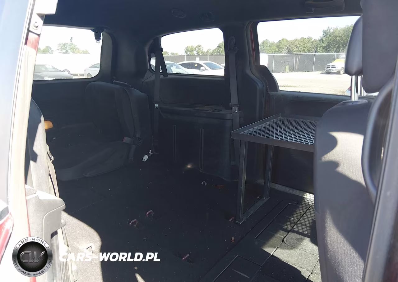 2018 Dodge Grand Caravan Se Plus VIN:2C4RDGBG8JR199224 - 8