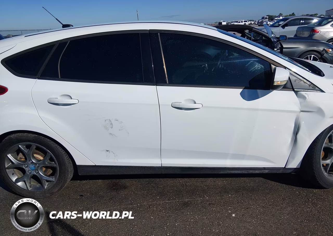 2013 Ford Focus Se VIN:1FADP3K27DL242372 - 14