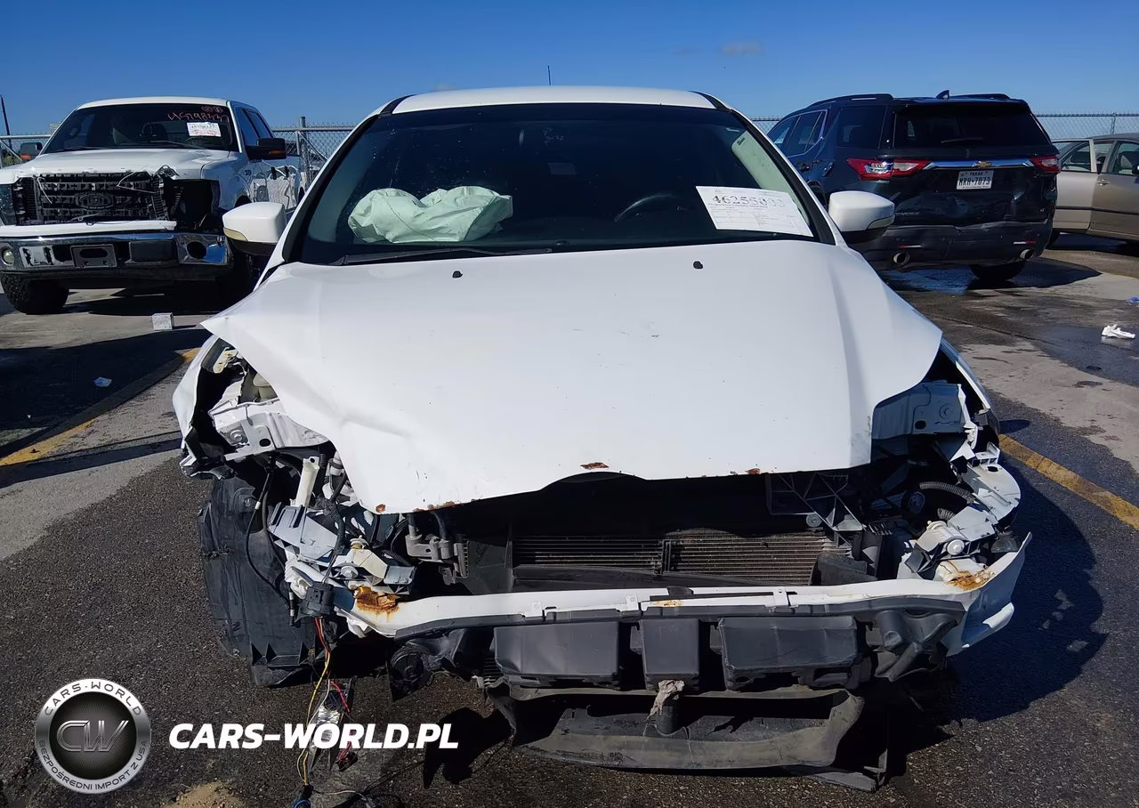 2013 Ford Focus Se VIN:1FADP3K27DL242372 - 6